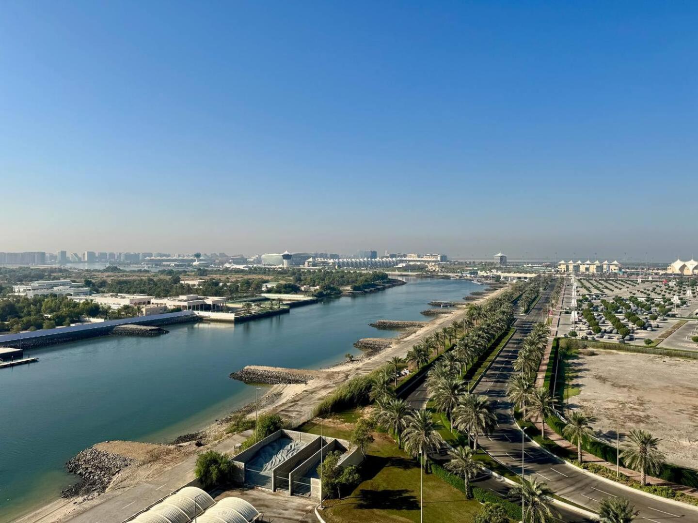 Apartamento Canal & Marina View 1br High Floor Pool & Gym Abu Dhabi